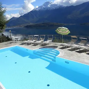 Wonderful Flat With Swimming Pool Lift And Garden Gravedona